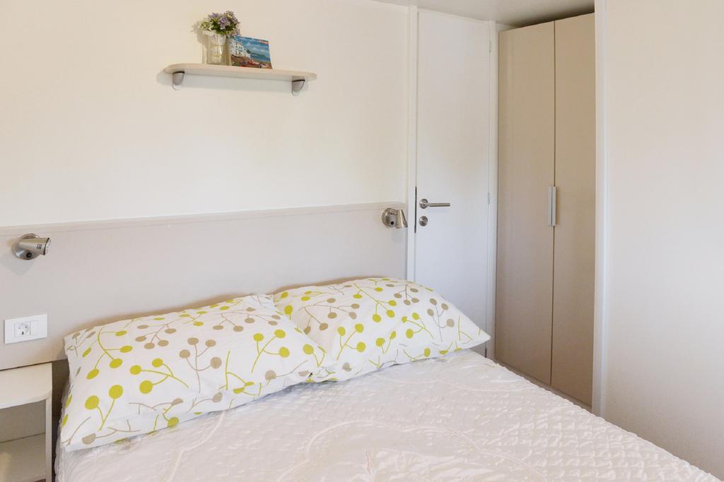 Mobile Homes Murter Йезера Екстериор снимка