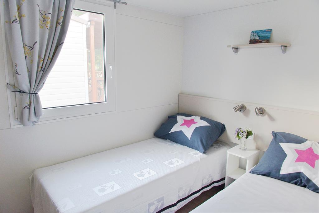 Mobile Homes Murter Йезера Екстериор снимка